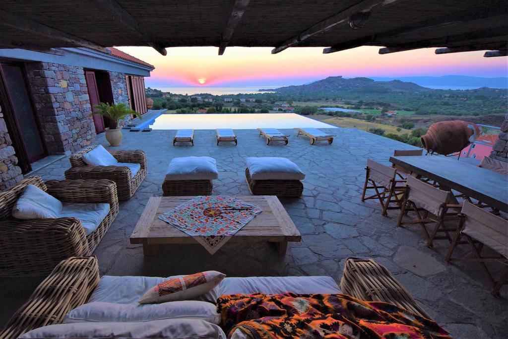 Villa Molivos Views Mythimna Esterno foto